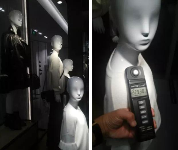 Attractive shop windows that can arouse people's curiosity. Brightness distribution with high brightness&nbsp;or&nbsp;high contrast, eye-catching light, and shadow and luster confuse people to buy. 