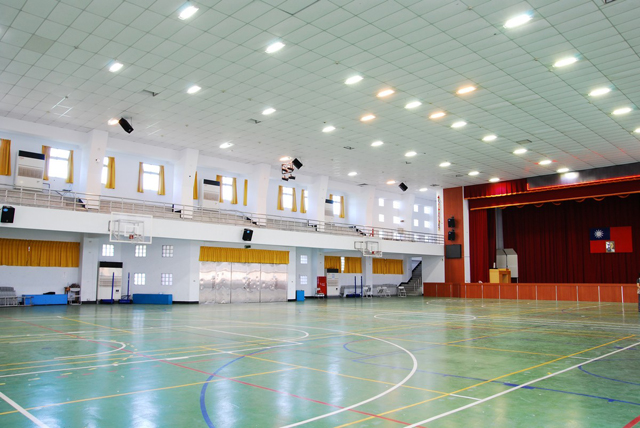 How to choose Remote Controlled Track Lighting System for campus?